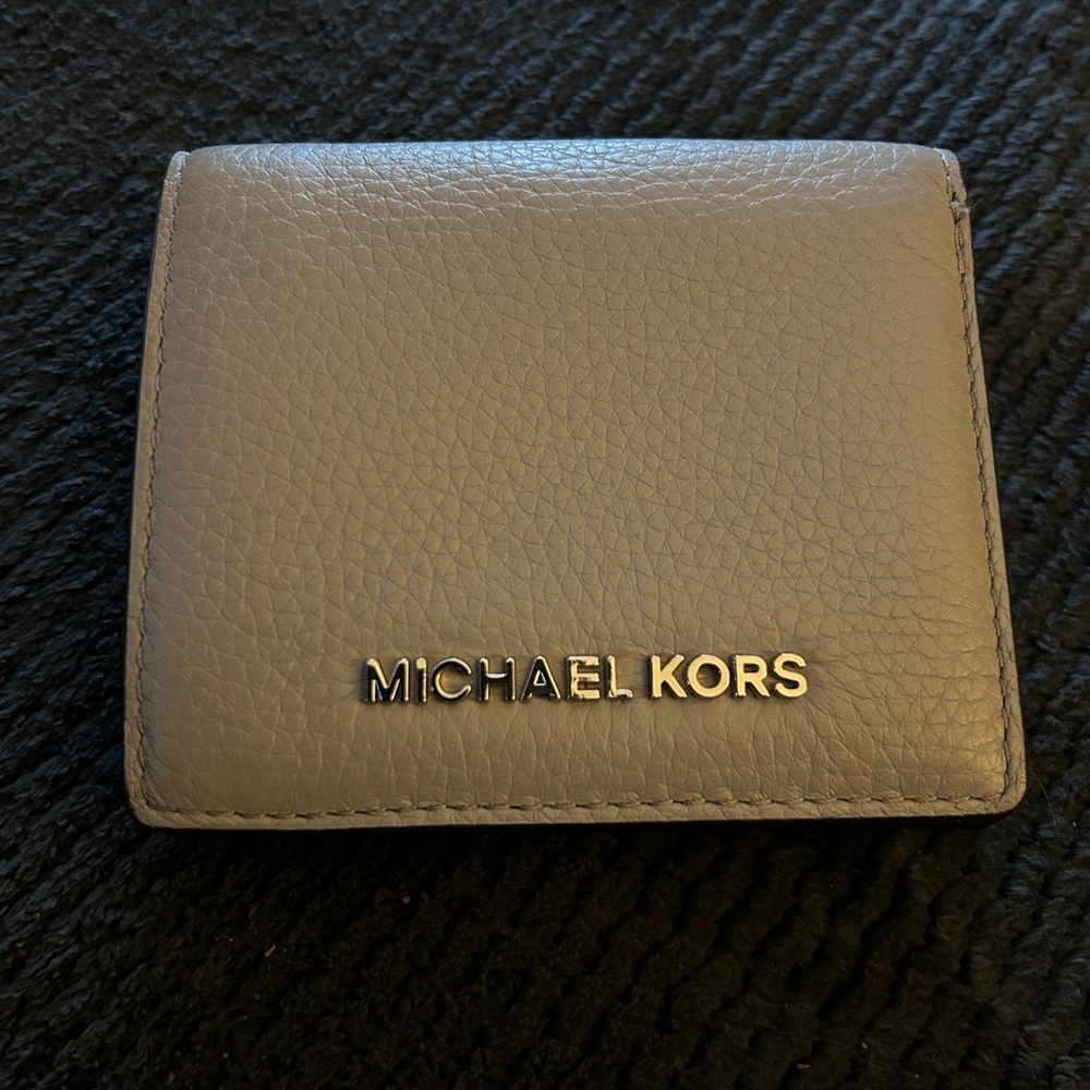 Michael Kors Pebbled Leather Card Holder in Gray